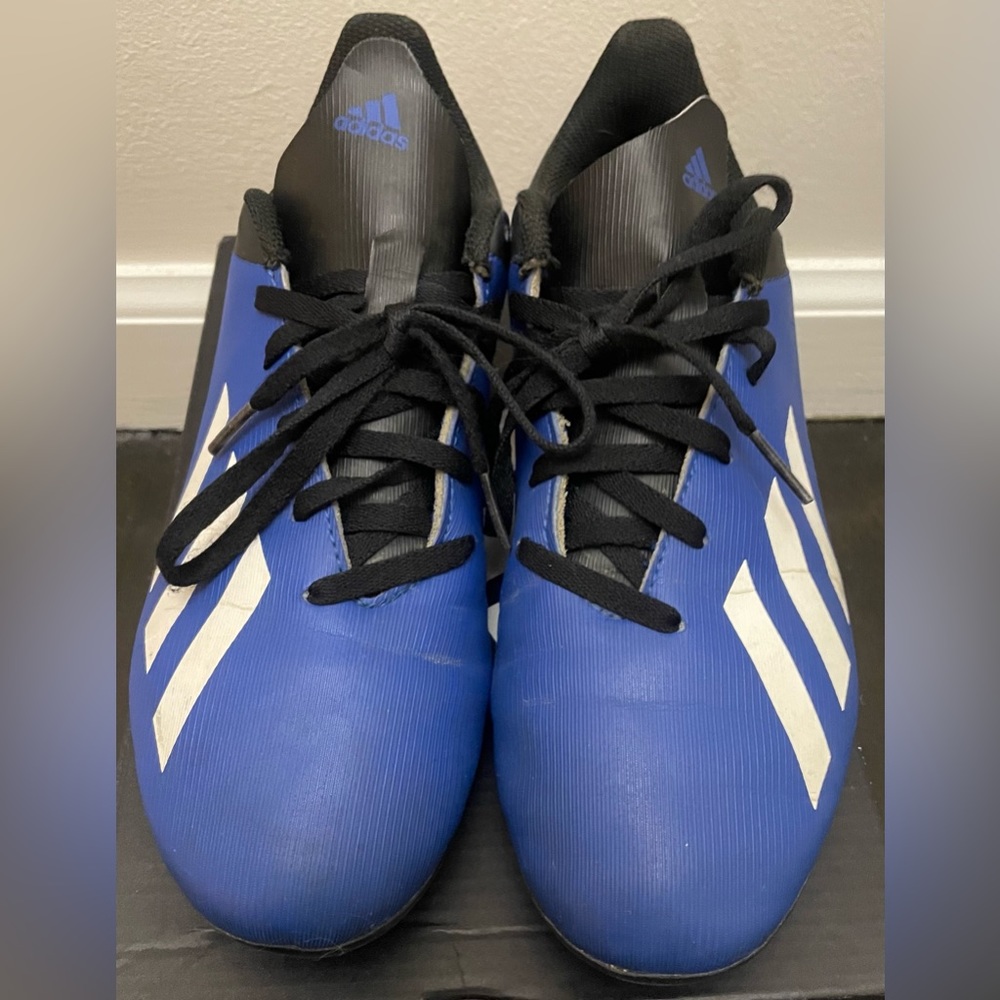 Adidas royal blue/white/black soccer cleats big boys size 5.5 VGC!